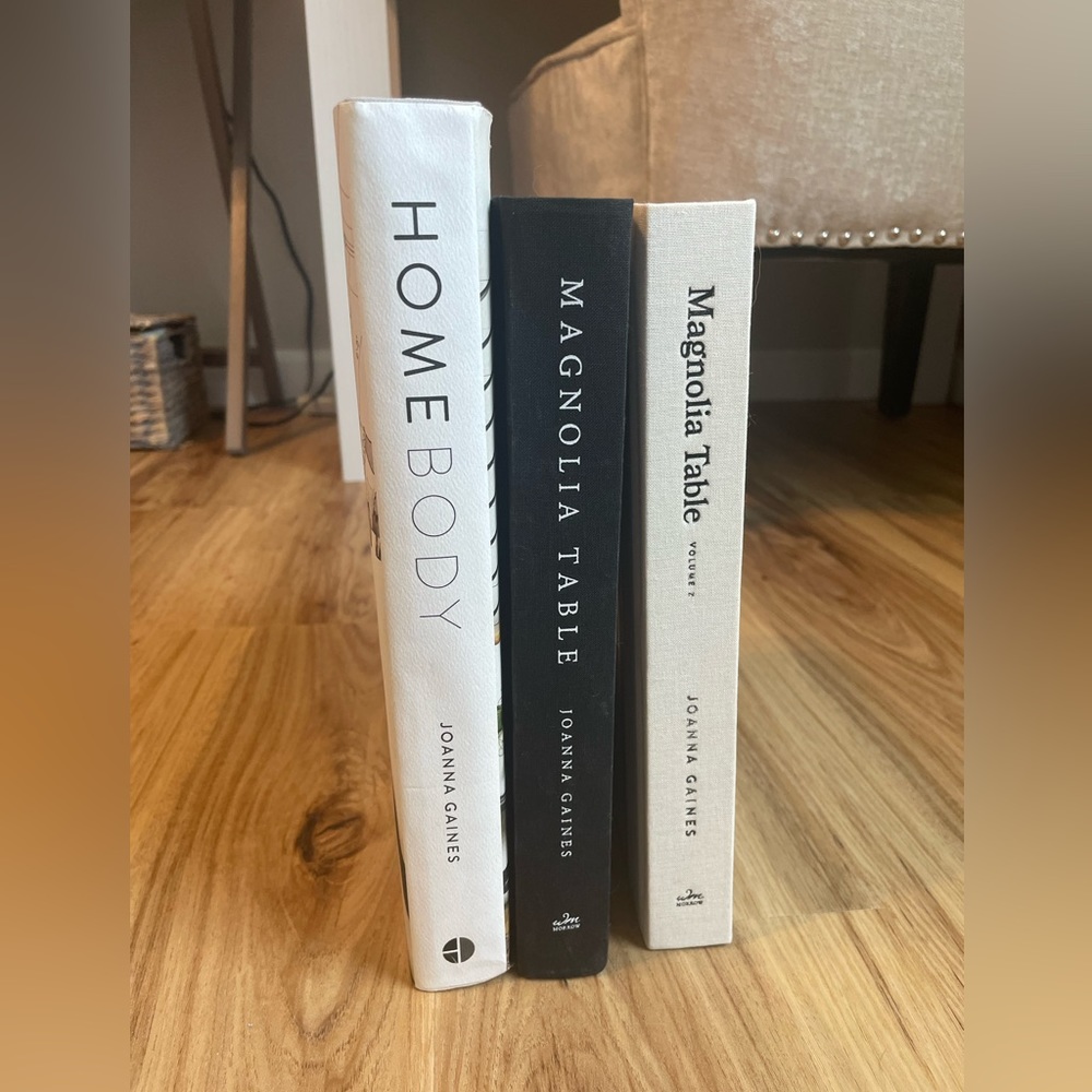 Magnolia Book Collection